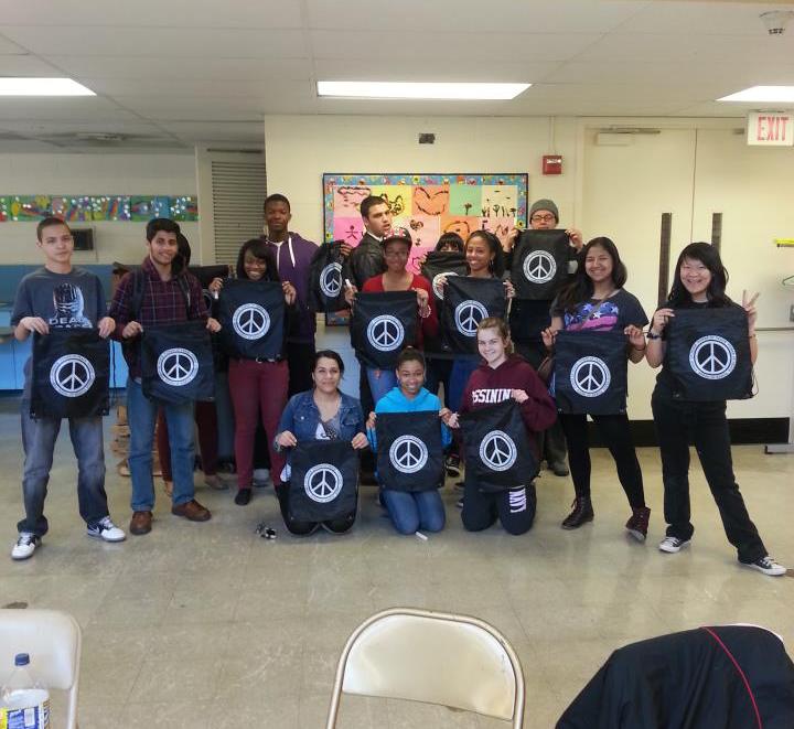 564605_439181159504575_441632974_n-720x661